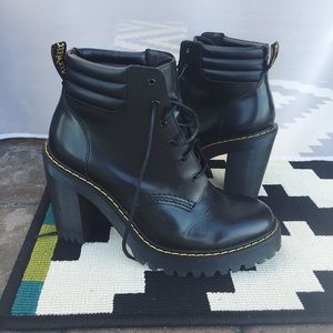 Dr. Martens genuine leather Air-Cushioned boots